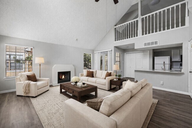 Building Photo - 2300 Old Spanish Trl