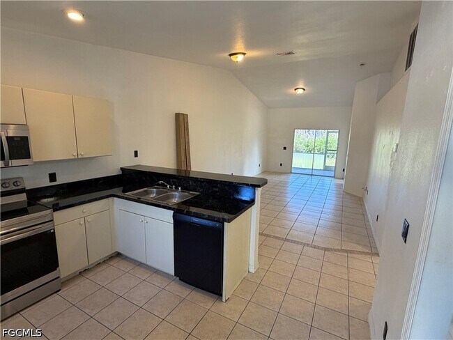Foto del edificio - 803 Meadow Rd