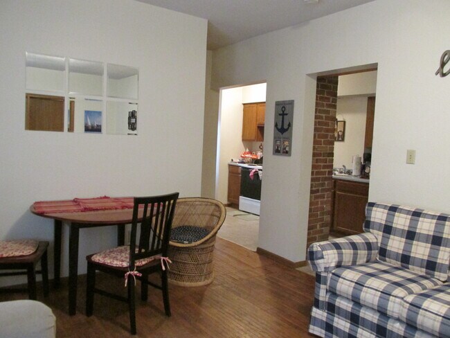 Building Photo - 2218 Merner Ave