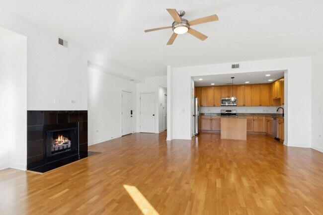 Foto del edificio - 2618 W Diversey Ave