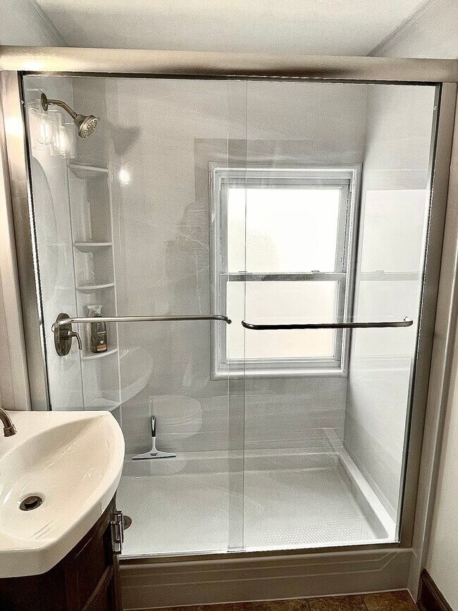 Foto del edificio - 50 Bretton Rd