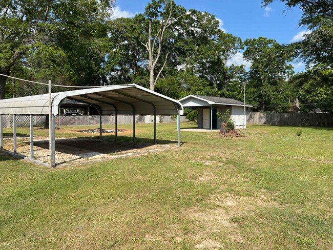 Building Photo - 709 Virginia Ave