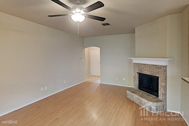 Building Photo - 5012 Button Willow Dr