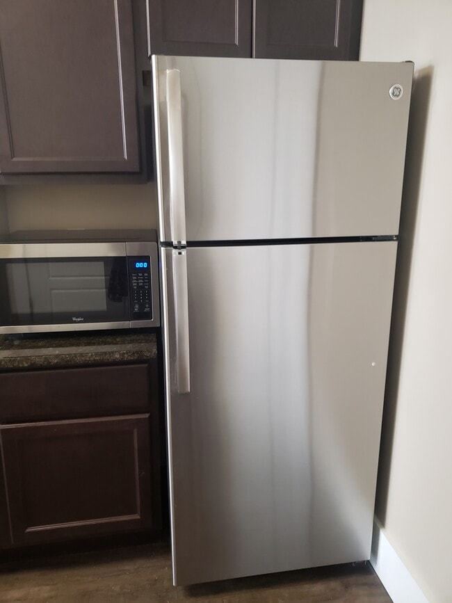 Building Photo - 2212 E 12th St