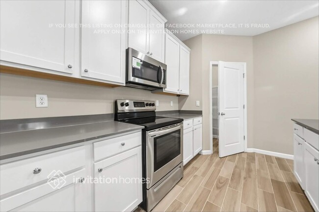 Building Photo - 6334 Starlight Dr
