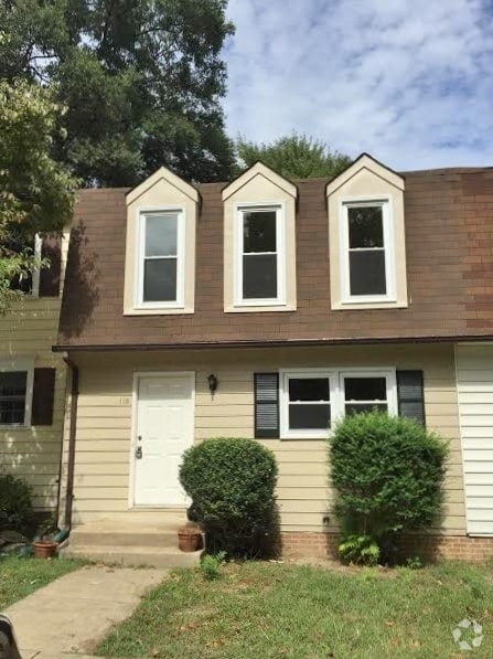 Building Photo - 118 Kings Mill Dr