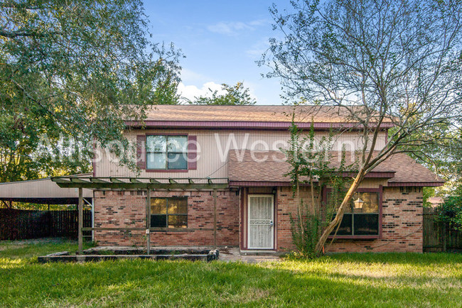 Building Photo - 17027 Forest Trail Dr
