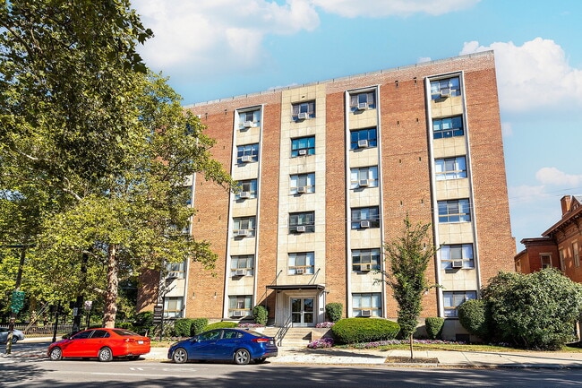 Washington Place Exteriors - Washington Place Apartments