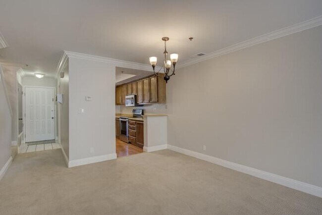 Building Photo - 2 bedroom in Walnut Creek CA 94597
