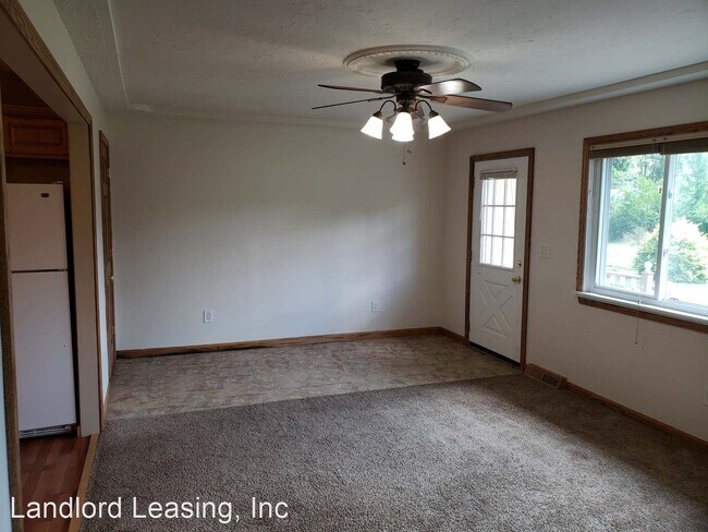 Building Photo - 3 br, 1.5 bath House - 934 Oliver Street