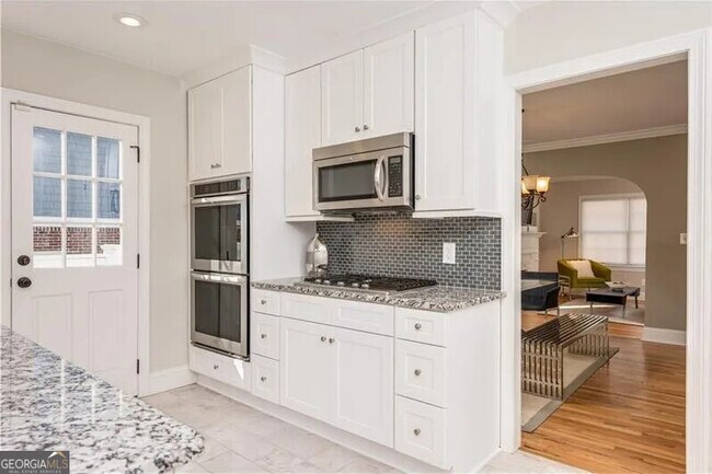 Foto del edificio - 311 Delmont Dr NE