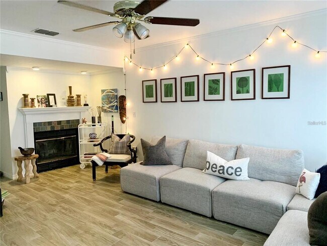 Foto del edificio - 2352 Fletchers Point Cir