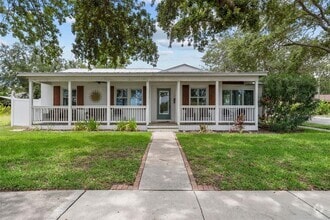 Building Photo - 402 Channel Dr