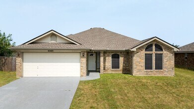 Building Photo - 4305 Maggie Dr