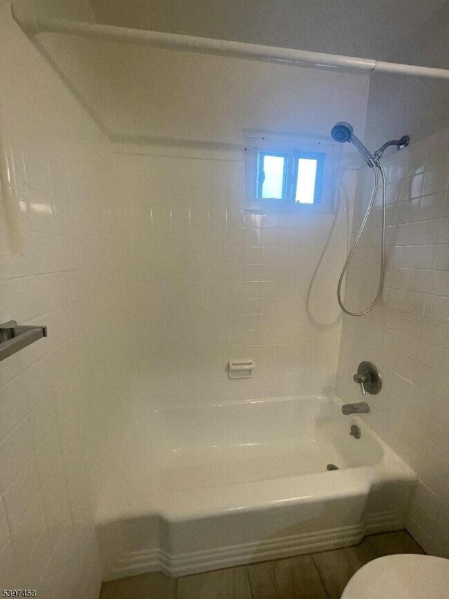 Foto del edificio - 353 Park Ave