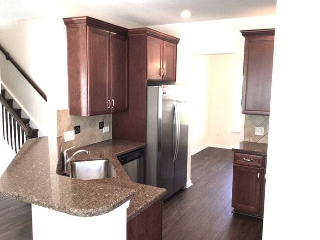 Building Photo - 263 Mayfield Dr