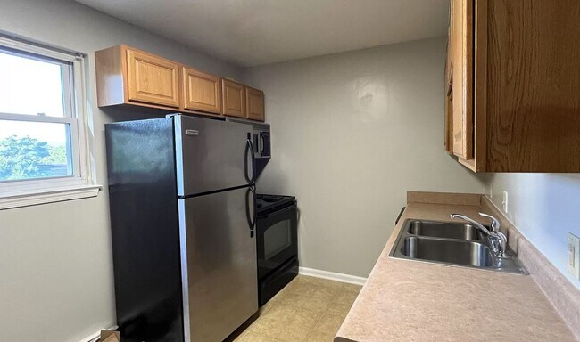 Cocina - 1033 Jeanette Ave