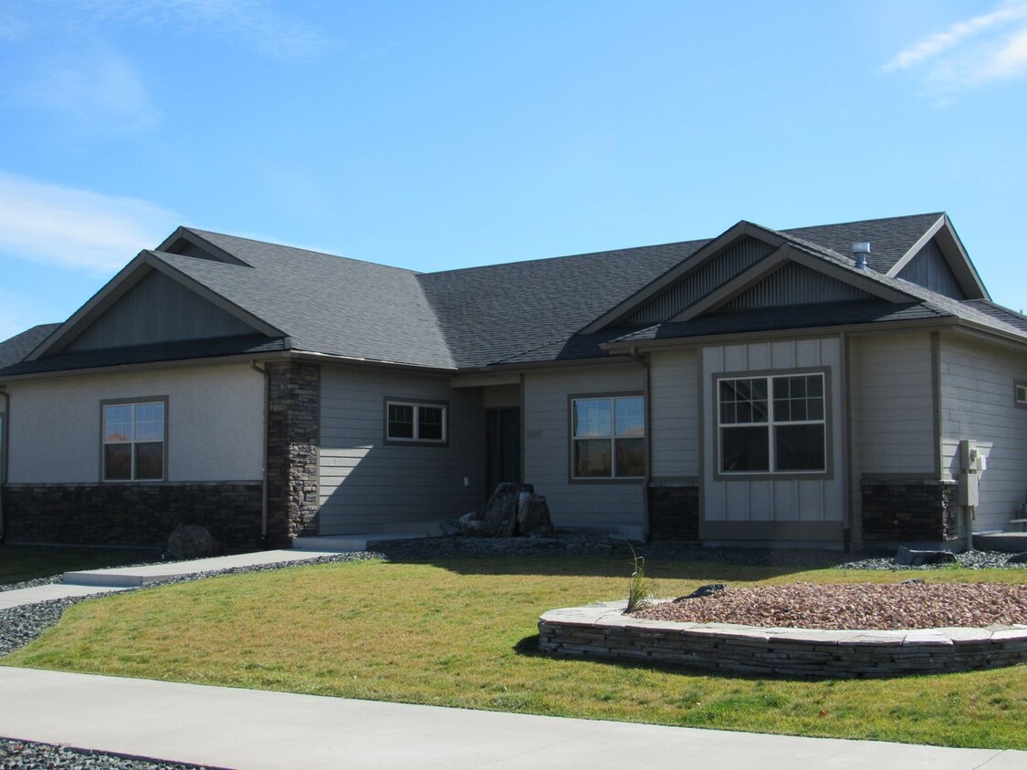 Primary Photo - Stunning Westside Home