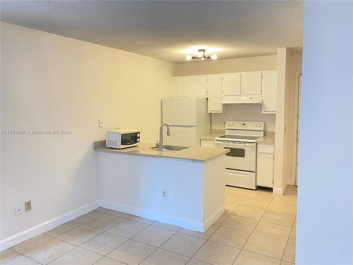 4581 W McNab Rd Unit 26, Pompano Beach, FL 33069 Condo for Rent in