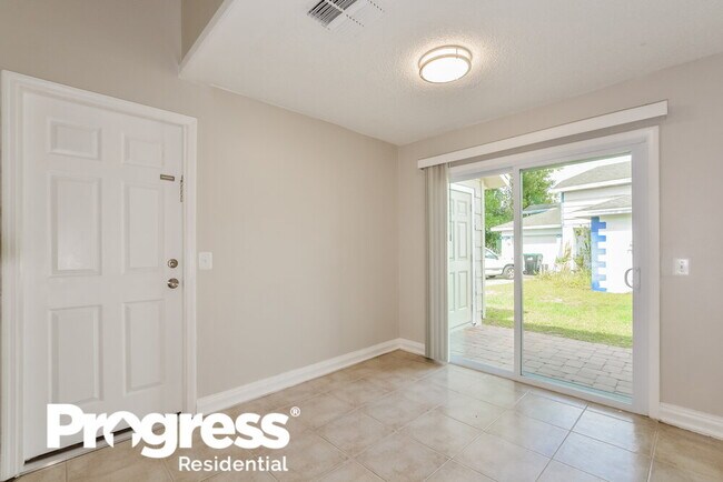 Foto del edificio - 13025 Phoenix Woods Ln
