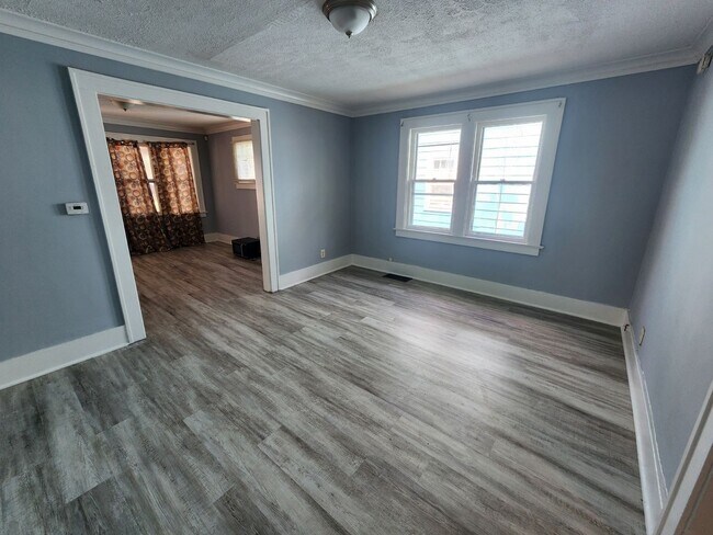 Foto del edificio - 184-186-186 Lincoln Ave