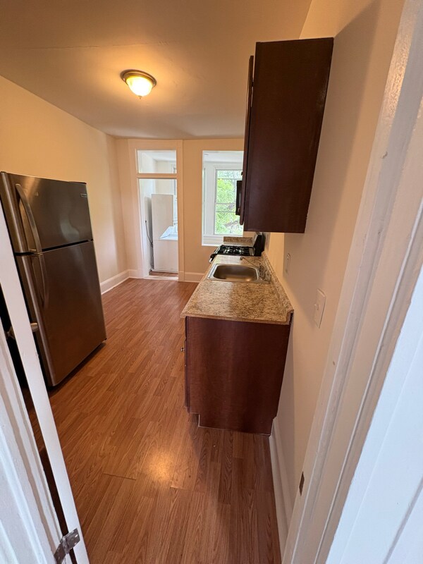 Foto del edificio - 406 E Cold Spring Ln