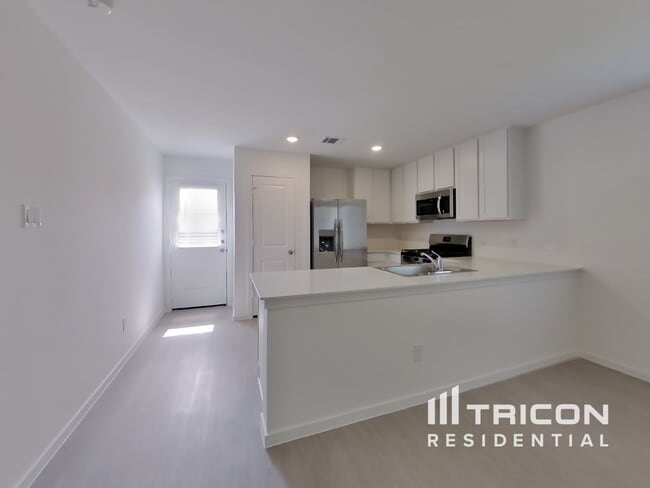 Building Photo - 3060 Dawn Sound Dr
