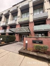 Building Photo - 3080 Gladwin Rd