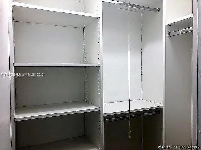 Foto del edificio - 736 12th St