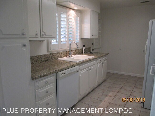 Building Photo - 2 br, 2 bath House - 4098 La Barbara Drive