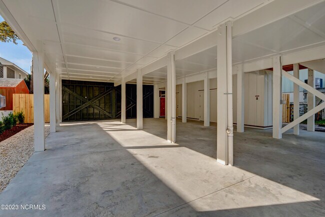 Foto del edificio - 23 W Henderson St
