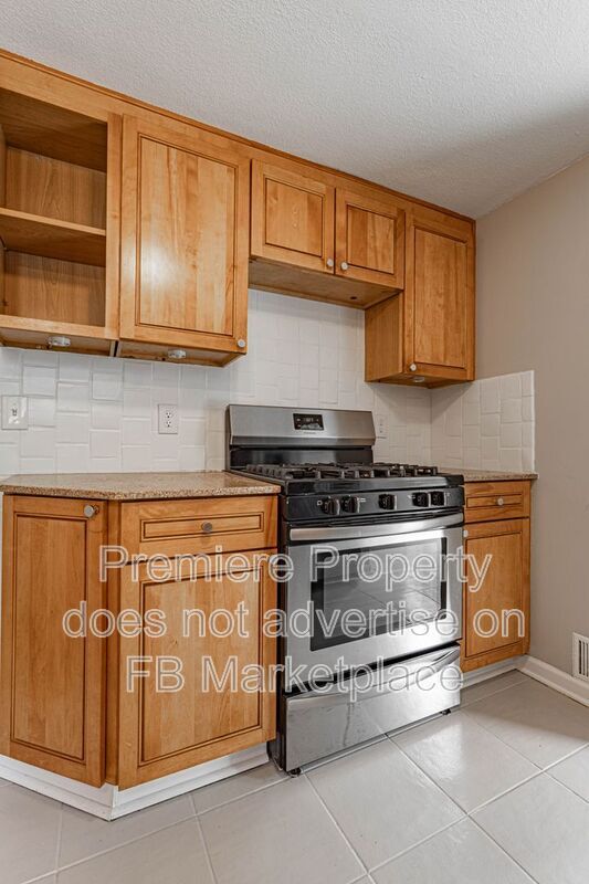 Foto del edificio - 7826 Summit St