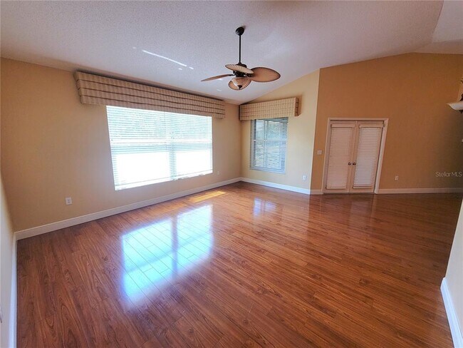 Building Photo - 4220 Pinebrook Cir