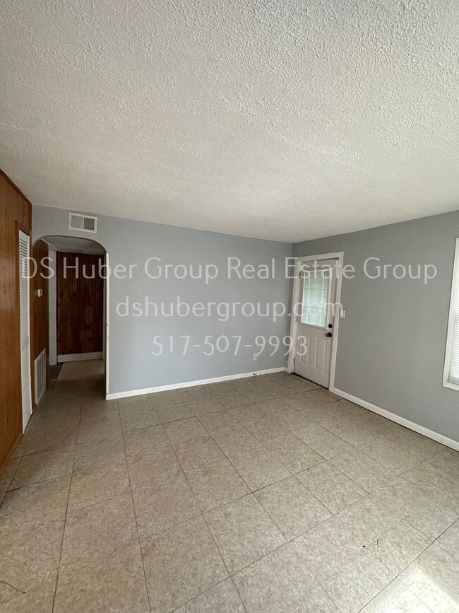 Foto del edificio - 4924 Christiansen Rd
