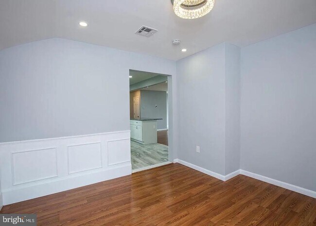 Foto del edificio - 413 Paxson Ave