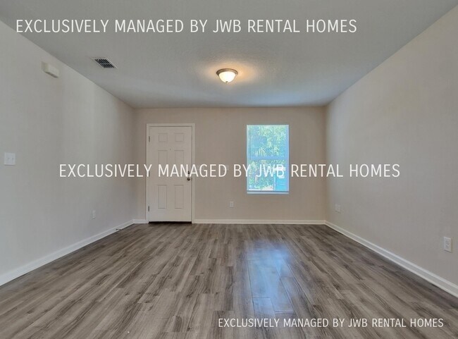 Building Photo - 8415 Berry Ave