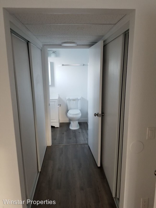 Foto del edificio - 236 S Bonnie Brae St