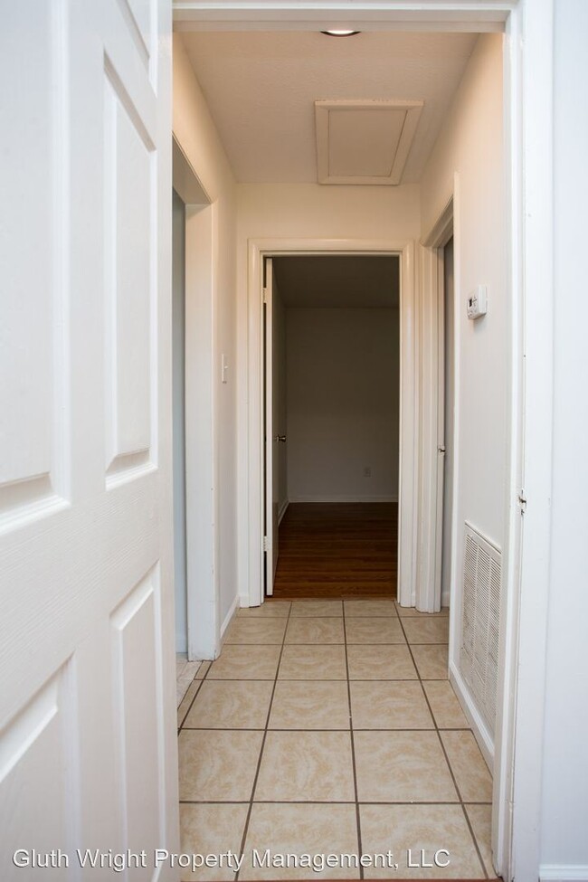 Building Photo - 2 br, 1 bath House - 1149 Veterans Parkway