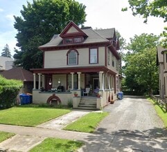 Building Photo - 30 Strathallan Park