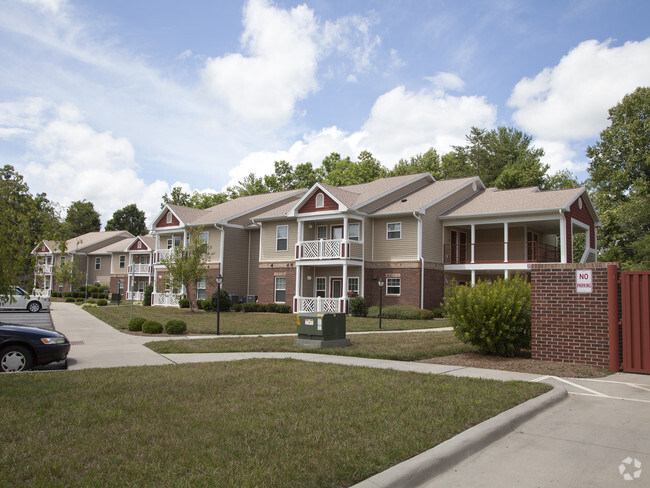 Building Photo - Pine Mountain Trace