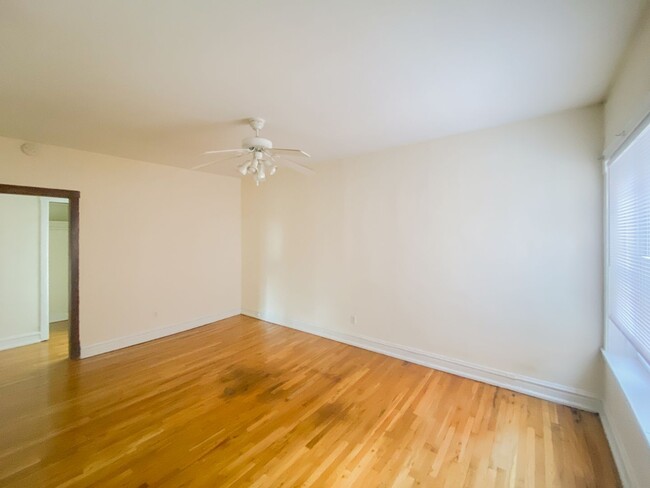 Foto del edificio - 3525 N Broadway St