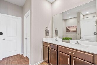 Building Photo - 14117 Redwood Forest Trail