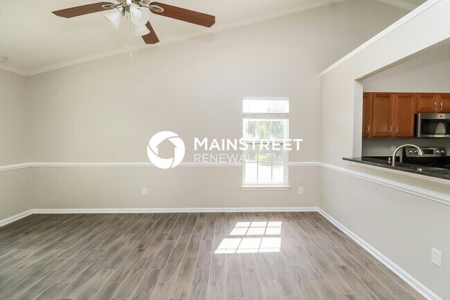Foto del edificio - 4 Bedroom Pet-Friendly Home in CHARLOTTE, NC with Main Street Renewal