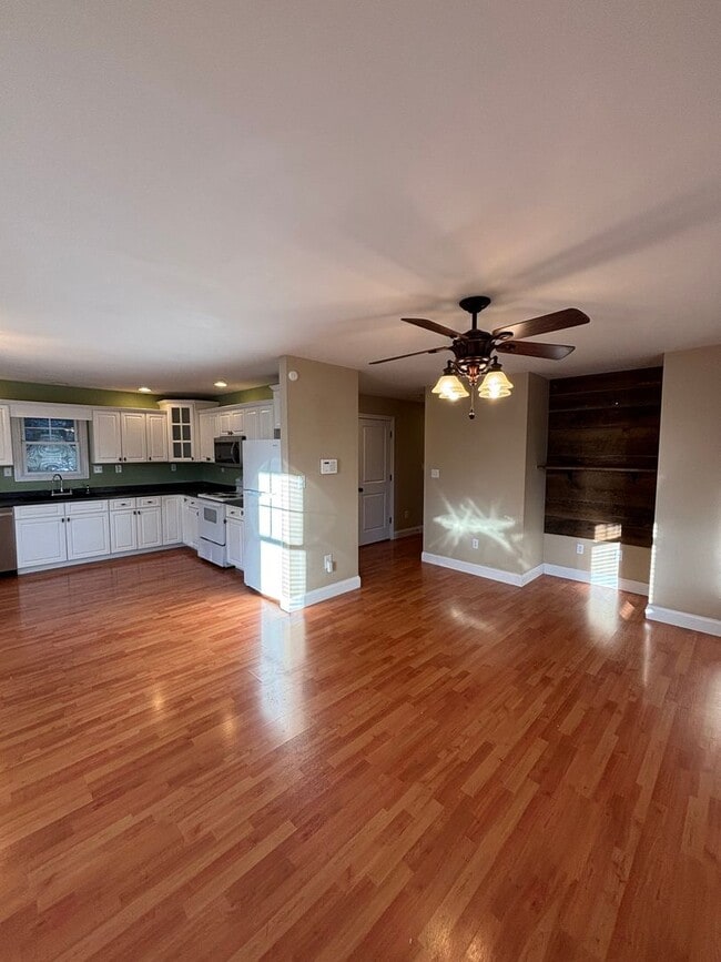Foto del edificio - Freshly Renovated Dollhouse in Maryville!!