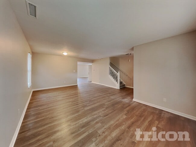 Building Photo - 7538 Mather Ln