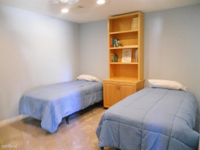 Foto del edificio - 3 br, 2 bath Condo - 186 Seville Cir