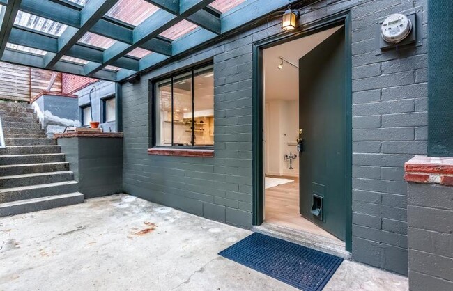 Building Photo - 1 bedroom in Seattle WA 98136