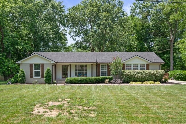 Photo - 819 Chrisman Dr House