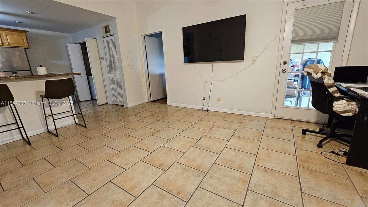 Foto principal - 4092 NW 87th Ave
