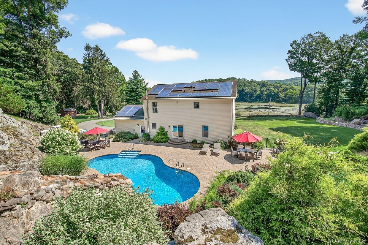 Foto principal - 23 Barrett Pond Rd